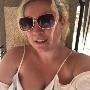 Meet your Posher, Angelica